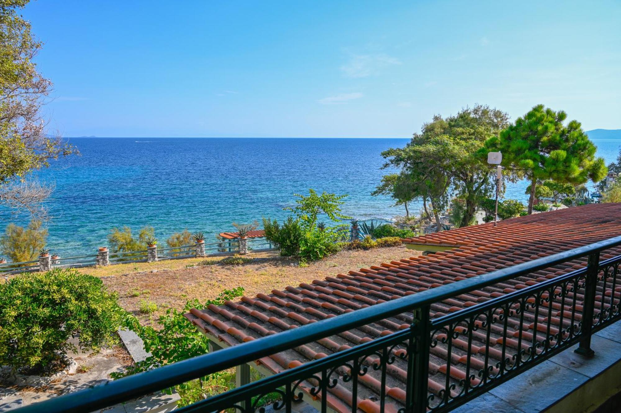 Kiparissi Villa Halkidiki อิเอริสโซส ภายนอก รูปภาพ